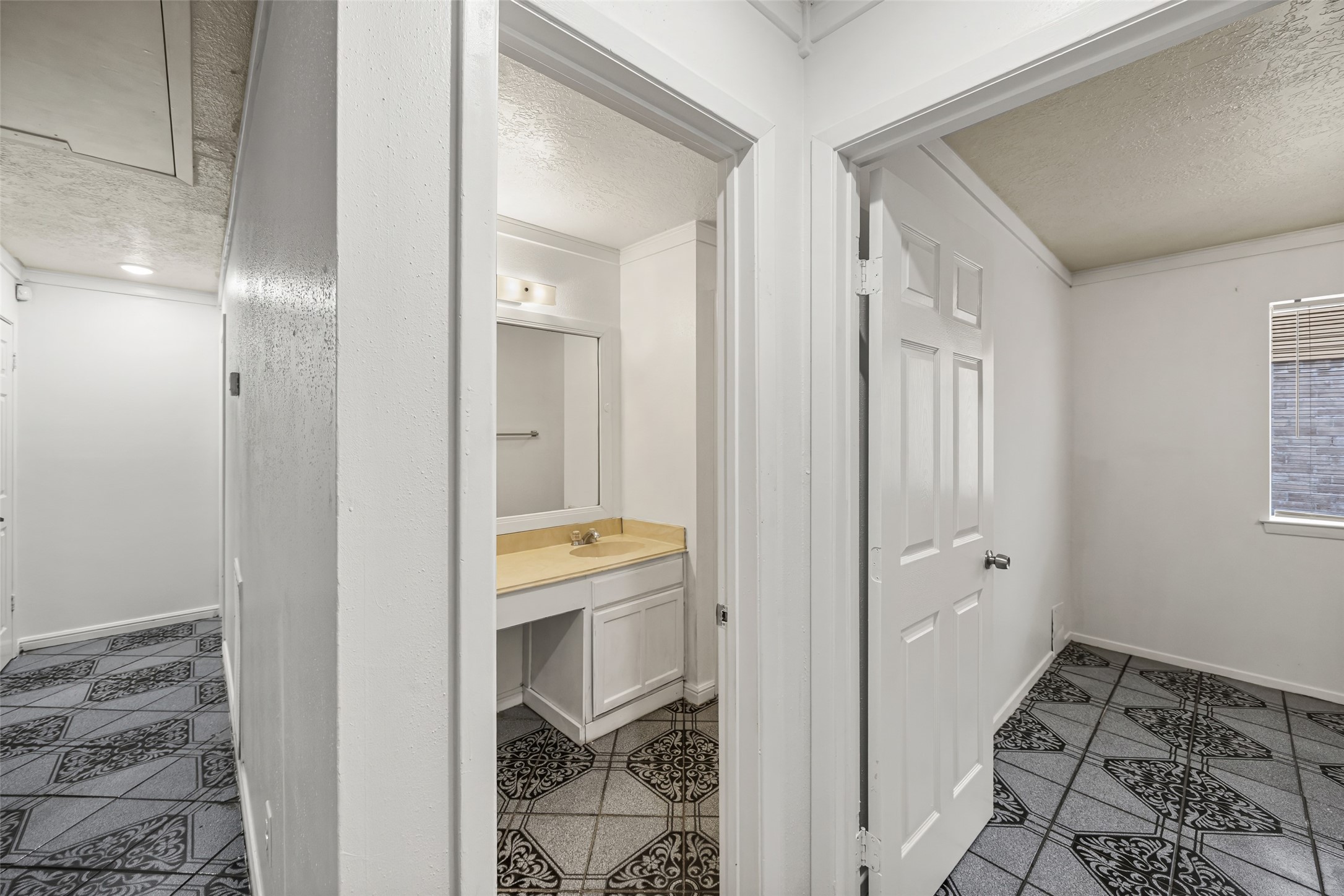 7226 Ridgeberry Drive Houston, TX 77095 - Photo 12 of 31 a bathroom with a sink and a mirror