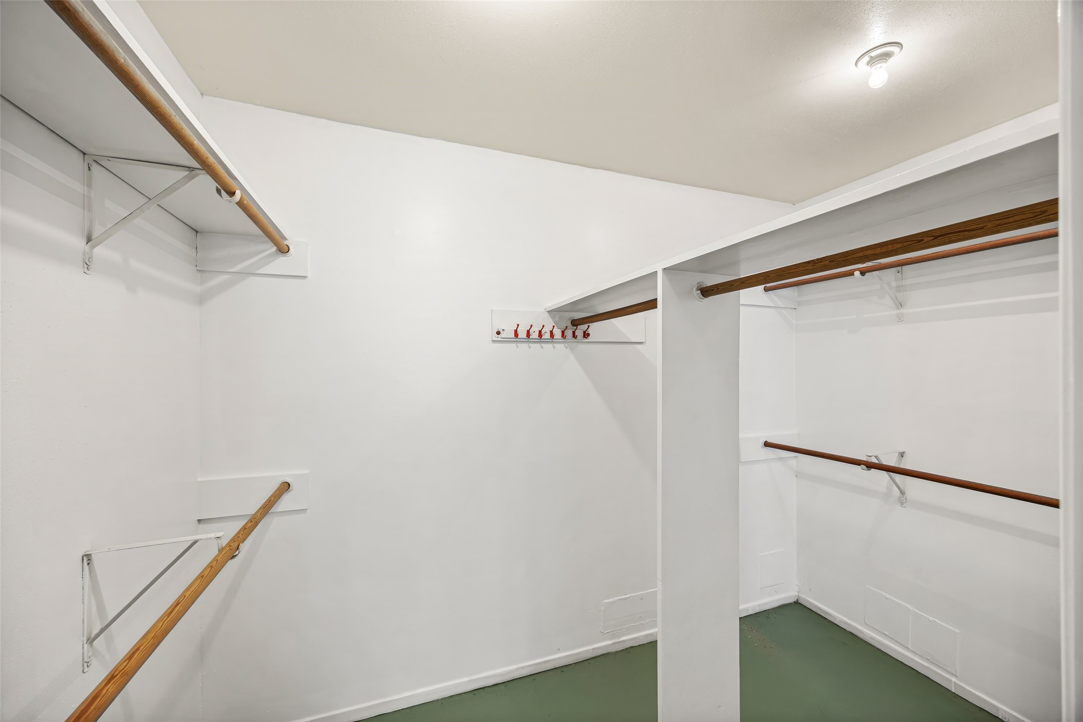 7226 Ridgeberry Drive Houston, TX 77095 - Photo 17 of 31 a view of small space