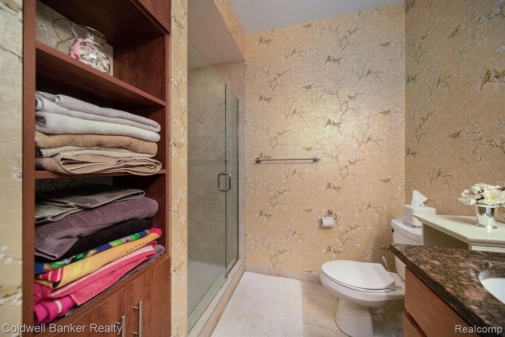 714 North Main Street, Unit 312 Rochester, MI 48307 - Photo 15 of 25