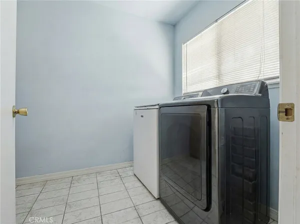 a view of bathroom with shower