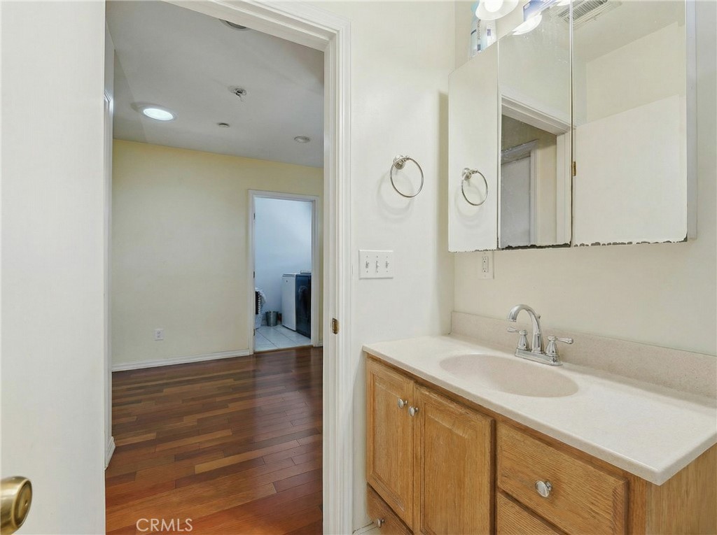 6545 Dos Rios Road Downey, CA 90240 - Photo 22 of 25