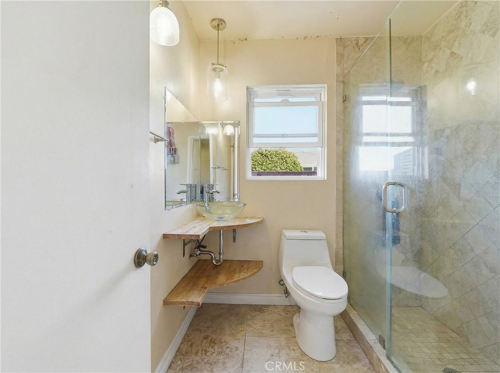 6545 Dos Rios Road Downey, CA 90240 - Photo 23 of 25