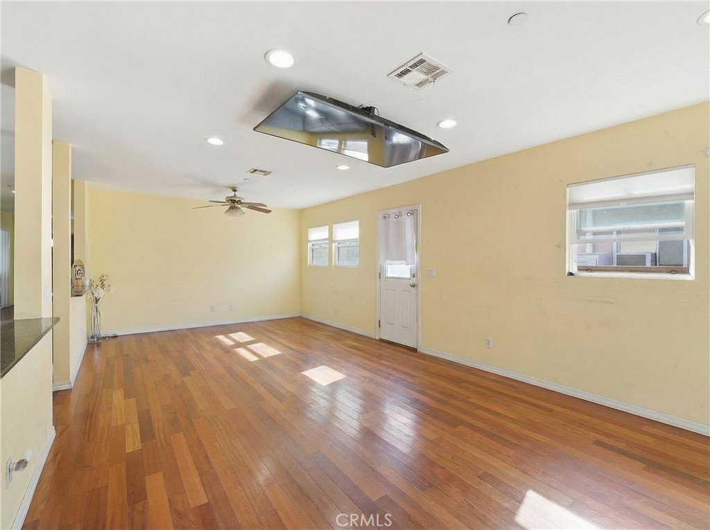 6545 Dos Rios Road Downey, CA 90240 - Photo 8 of 25