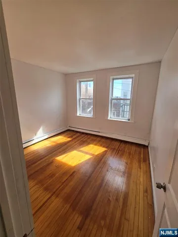 $1,950 | 86 Center Street, Unit 3, Clifton, NJ 07011