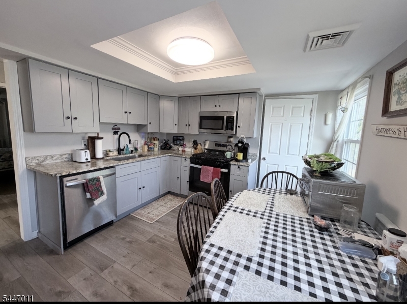 11 Gaston Avenue Raritan, NJ 08869 - Photo 11 of 16