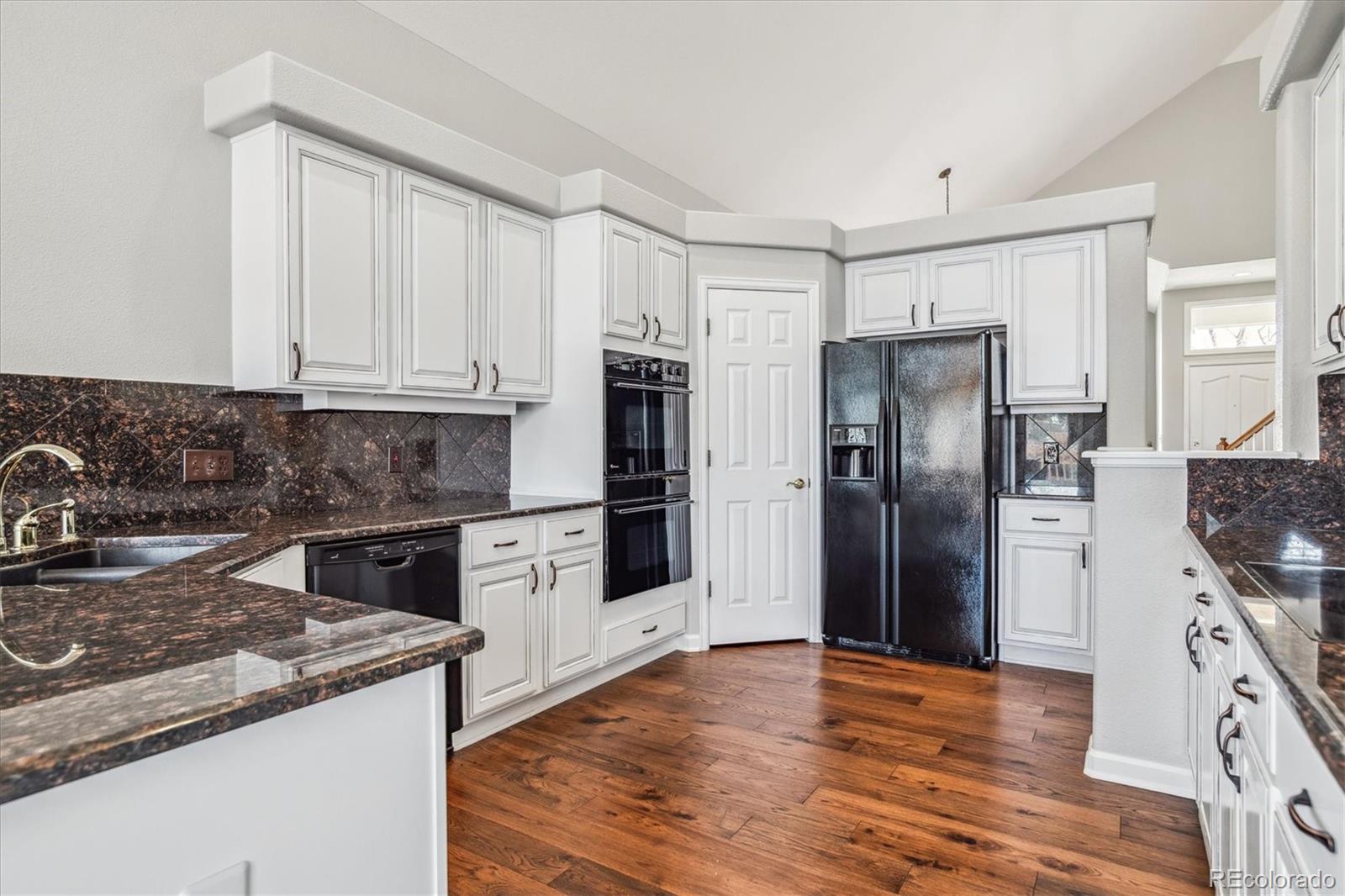 15922 Deer Ridge Drive Morrison, CO 80465 - Photo 6 of 29 Gallery Image 6