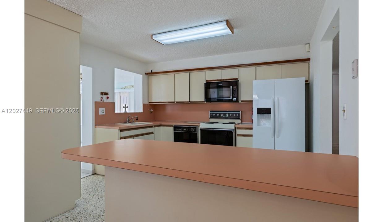 3062 Southwest 14th Street Miami, FL 33145 - Photo 6 of 26