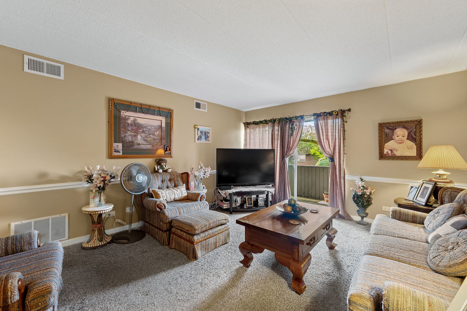 513 Timber Ridge Drive, Unit 208 Carol Stream, IL 60188 - Photo 2 of 20