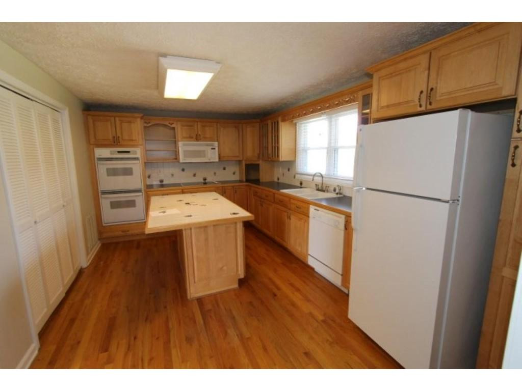 513 Ridgefields Road Kingsport, TN 37660 - Photo 15 of 23 Photo 16