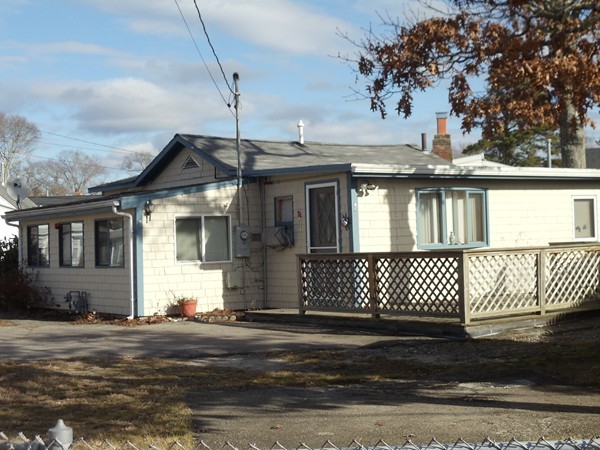 6 Columbia Street Wareham, MA 02571 - Photo 3 of 21 Gallery Image 3