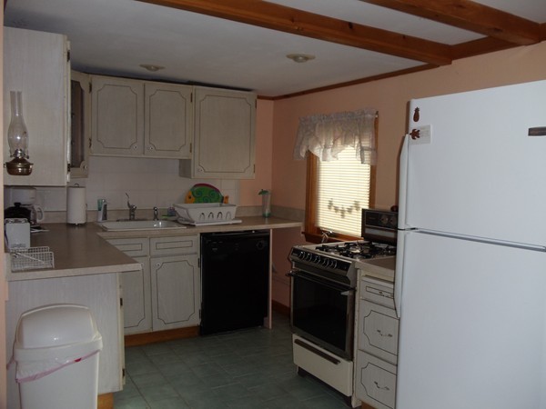 6 Columbia Street Wareham, MA 02571 - Photo 7 of 21 Gallery Image 7