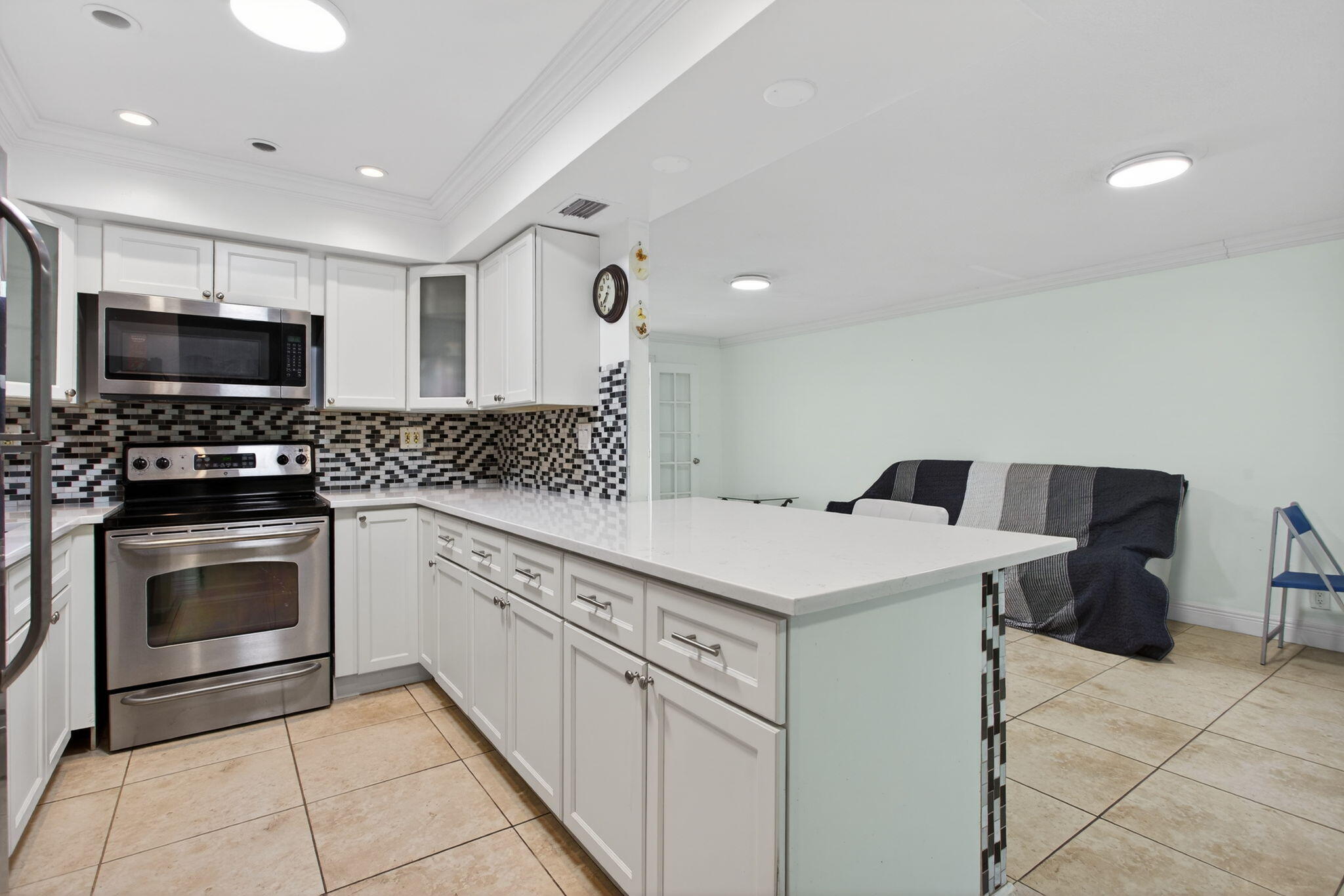 3324 Quail Close, Unit 7 Pompano Beach, FL 33064 - Photo 20 of 54 24-web-or-mls-3324-2619