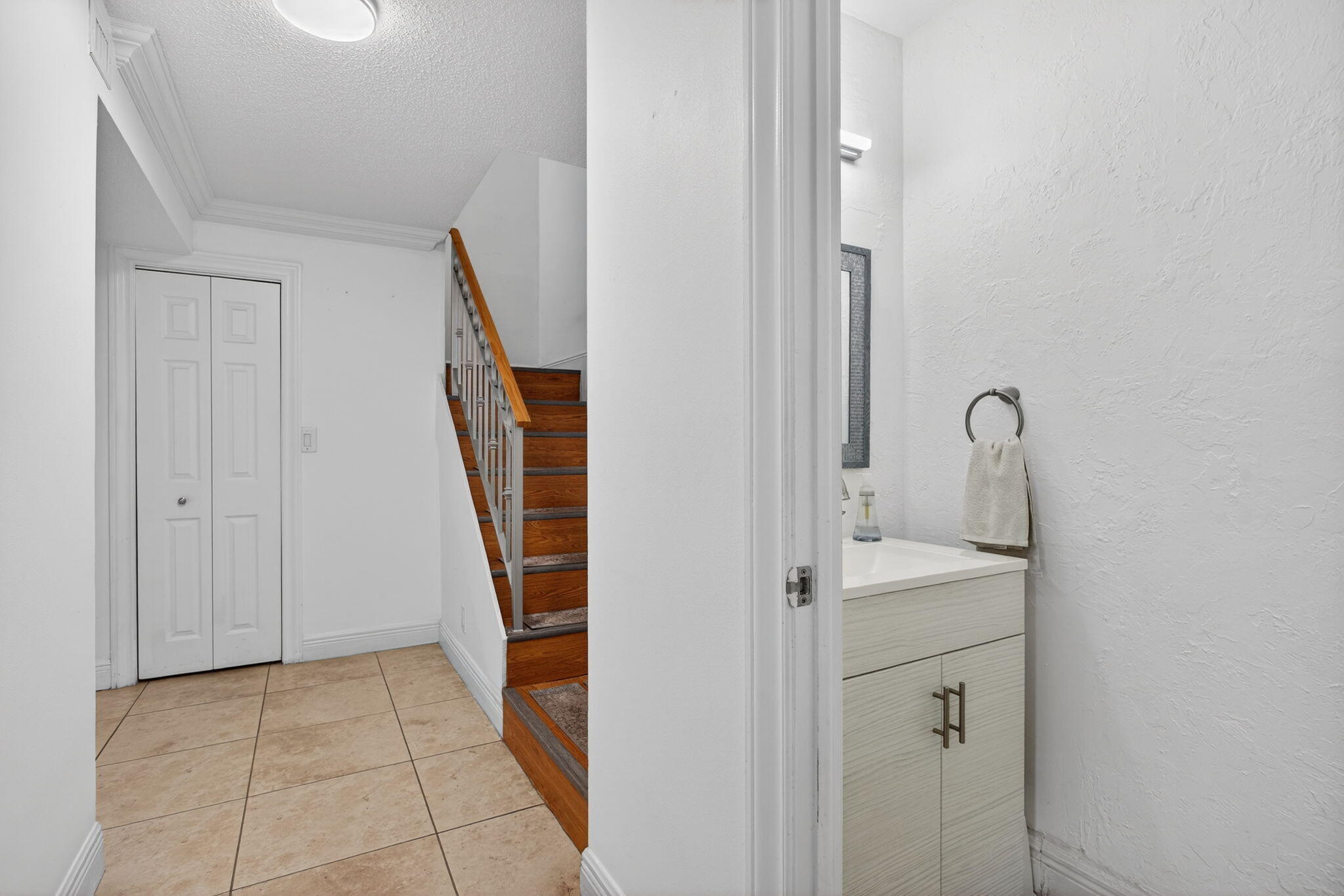 3324 Quail Close, Unit 7 Pompano Beach, FL 33064 - Photo 6 of 54 8-web-or-mls-3324-2541