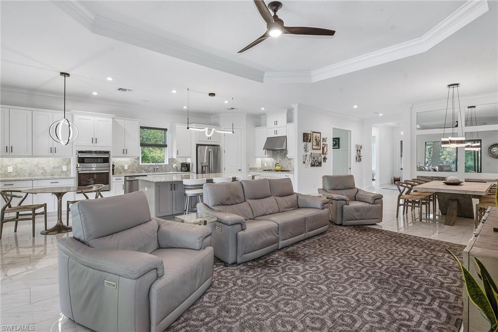 3171 Quilcene Lane Naples, FL 34114 - Photo 4 of 50