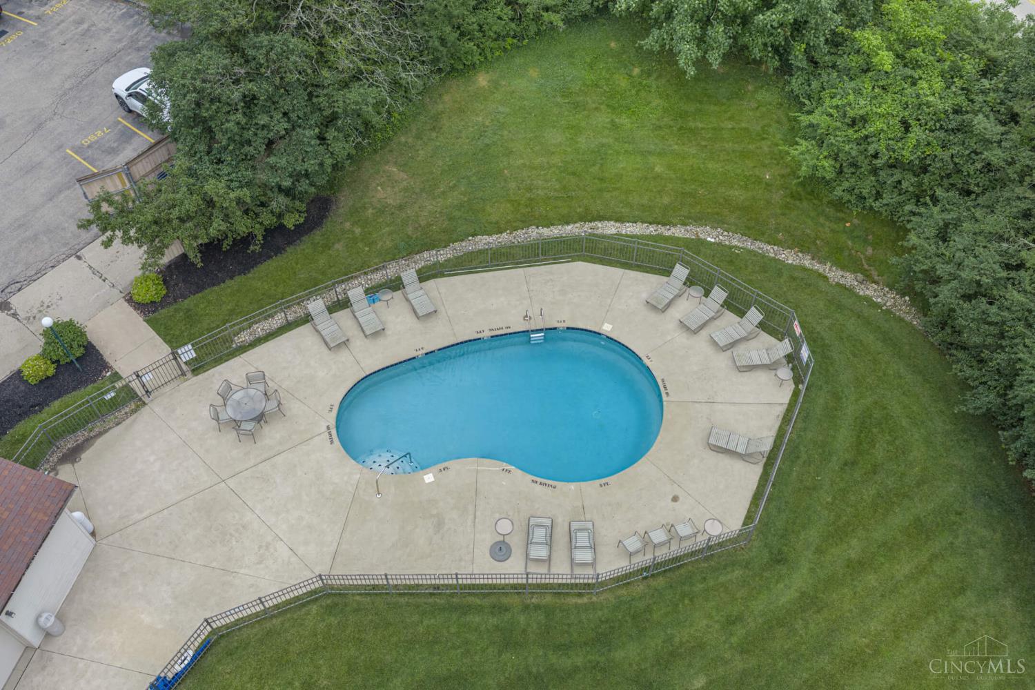 7268 East Galbraith Road, Unit A Cincinnati, OH 45243 - Photo 32 of 39
