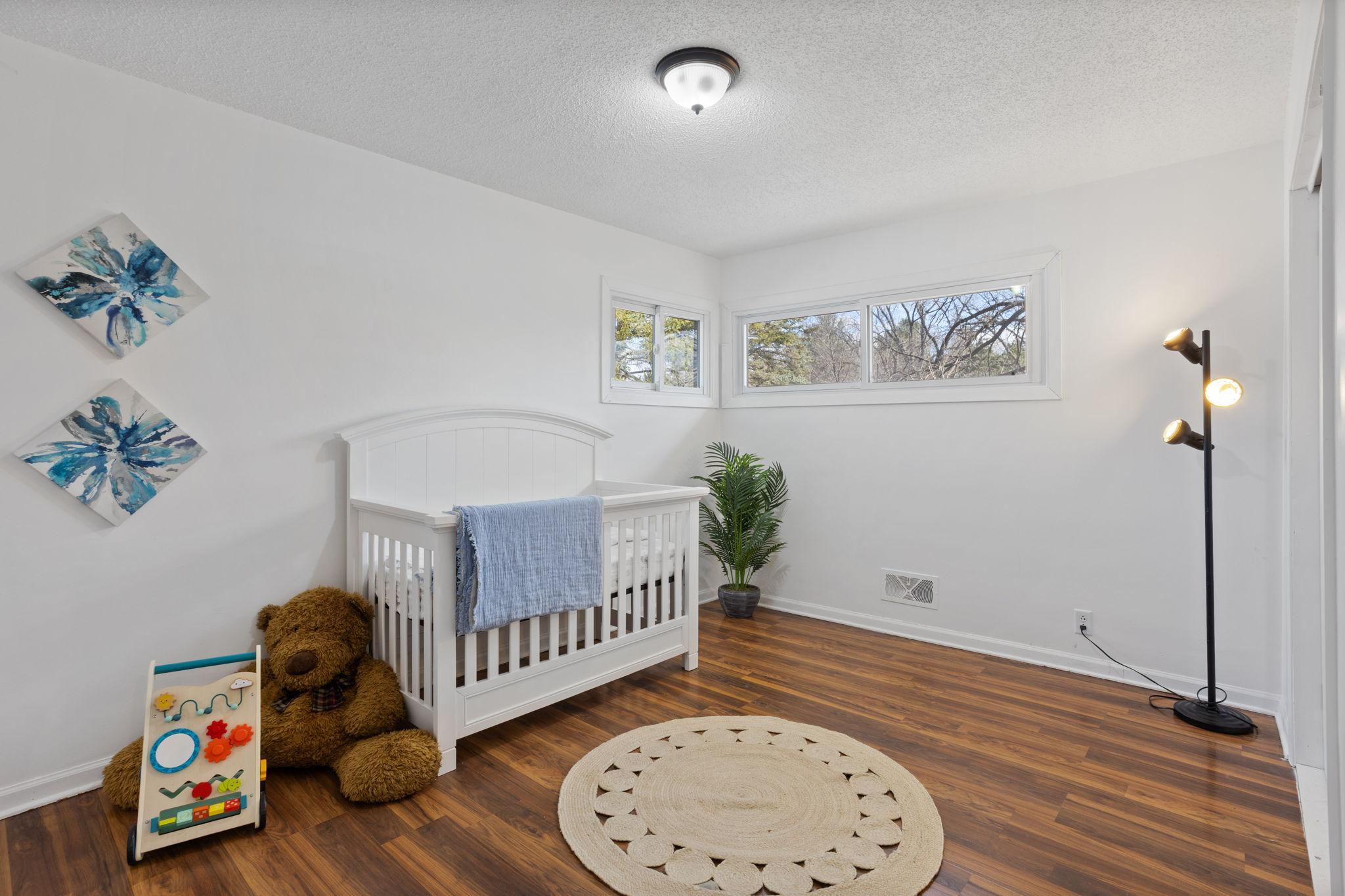 2381 Pagel Road Mendota Heights, MN 55120 - Photo 18 of 38 Gallery Image 18