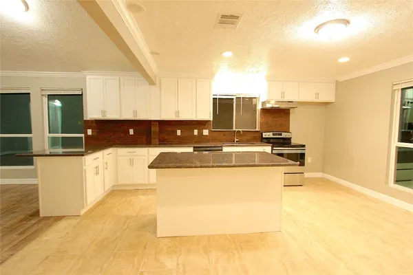 $1,650 | 16807 Gaelic Lane, Houston, TX 77084