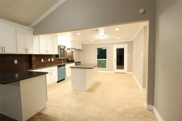 $1,650 | 16807 Gaelic Lane, Houston, TX 77084