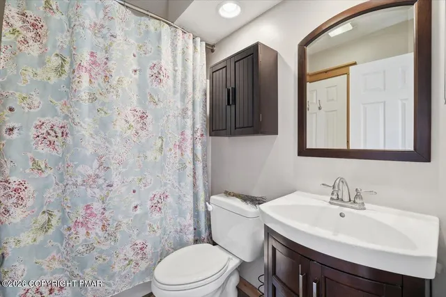 $449,777 | 208 Sycamore Court, Tannersville, PA 18372