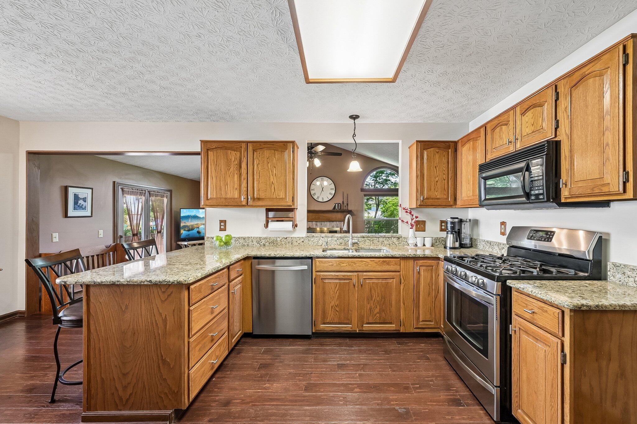 699 Ridenour Road Gahanna, OH 43230 - Photo 7 of 50