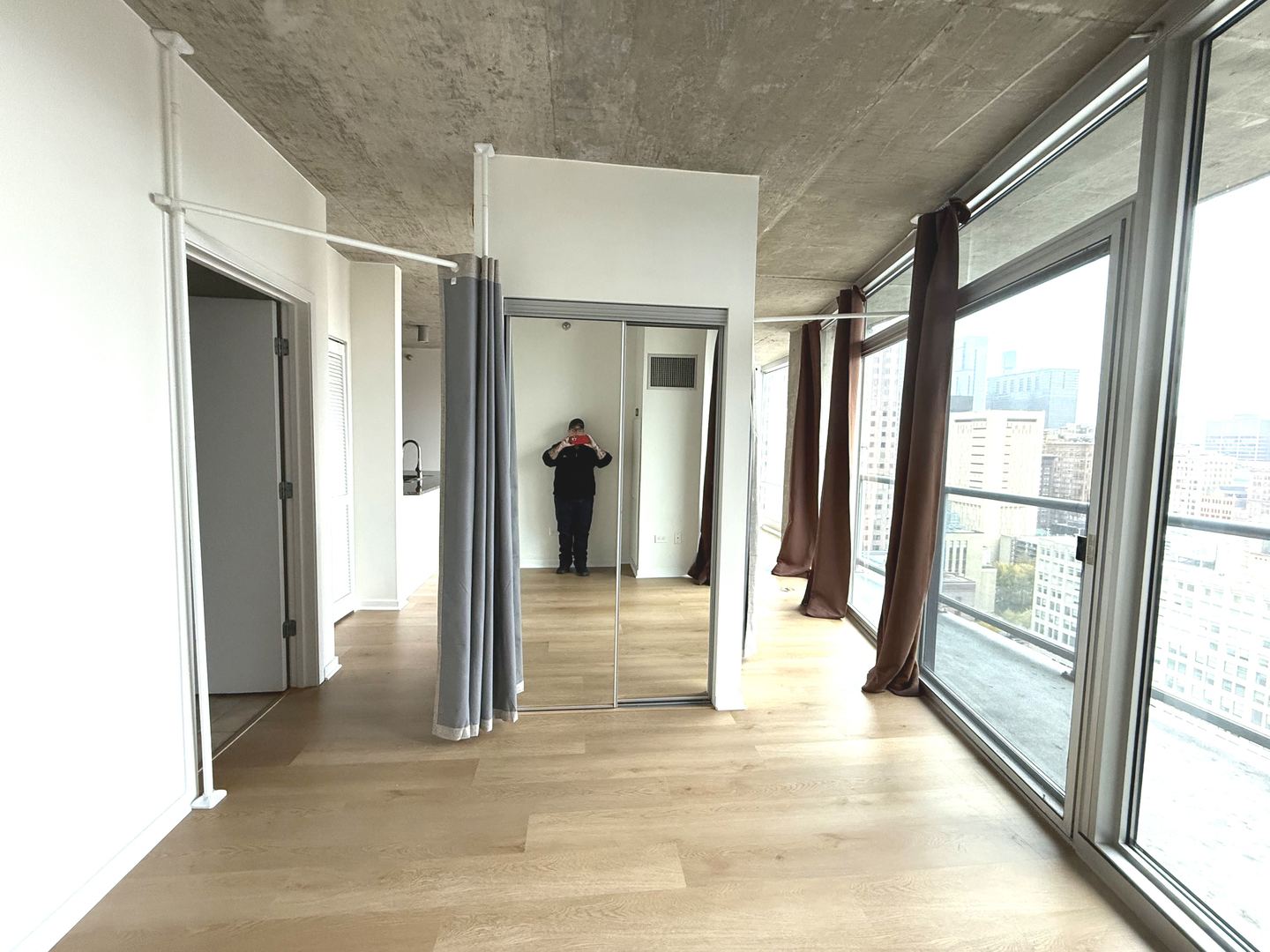 611 South Wells Street, Unit 2301 Chicago, IL 60607 - Photo 18 of 25 a view of front door