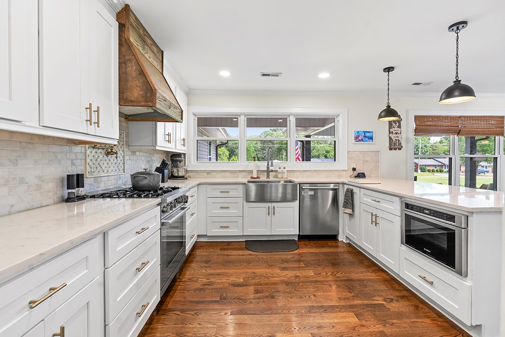 1014 Chinquapin Road Greenwood, SC 29646 - Photo 8 of 37 a true dream kitchen