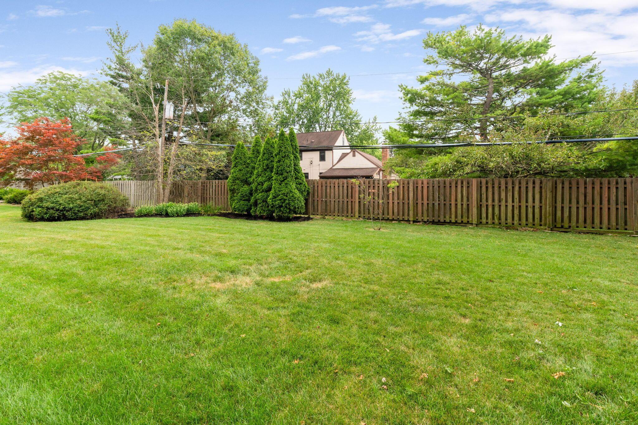 2211 Sheringham Road Columbus, OH 43220 - Photo 64 of 73 2211 Sheringham Rd (Exterior)-21