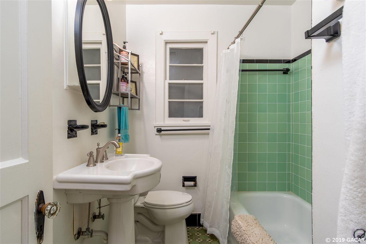 501 Southwest 28 Street Gainesville, FL 32607 - Photo 16 of 25