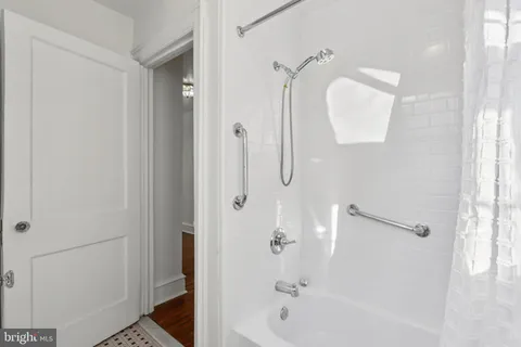 $975,000 | 400-02 South 47th Street, Philadelphia, PA 19143
