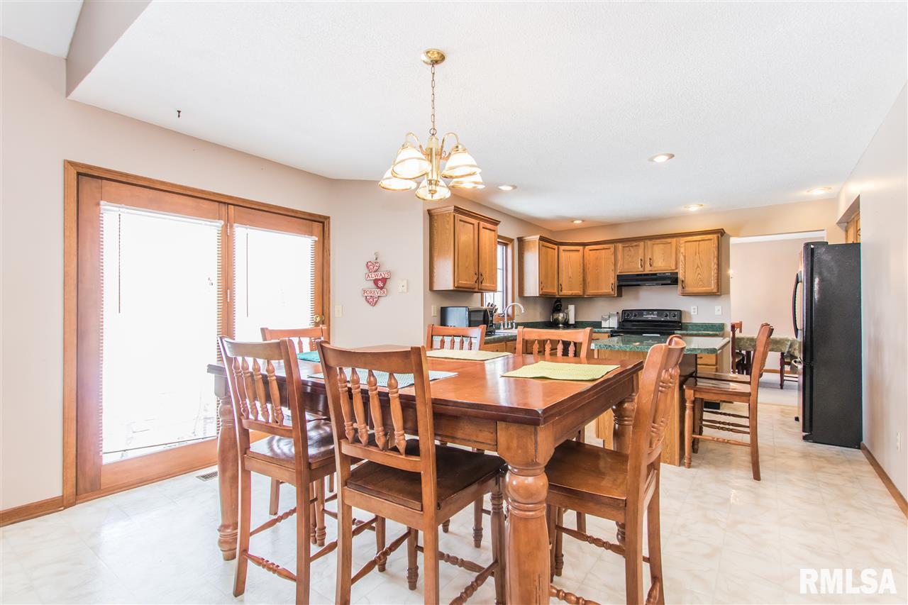 9731 West Whittingham Point Mapleton, IL 61547 - Photo 11 of 36