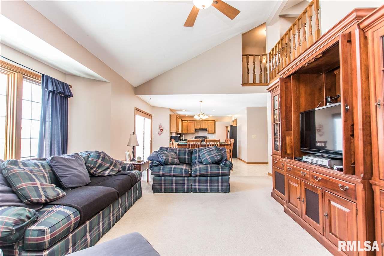 9731 West Whittingham Point Mapleton, IL 61547 - Photo 15 of 36