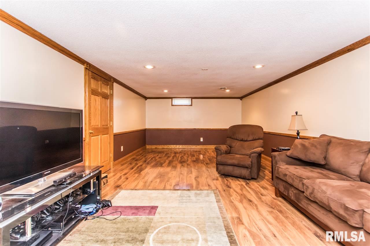 9731 West Whittingham Point Mapleton, IL 61547 - Photo 31 of 36