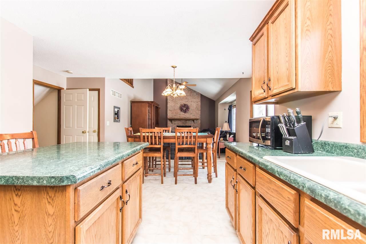 9731 West Whittingham Point Mapleton, IL 61547 - Photo 10 of 36