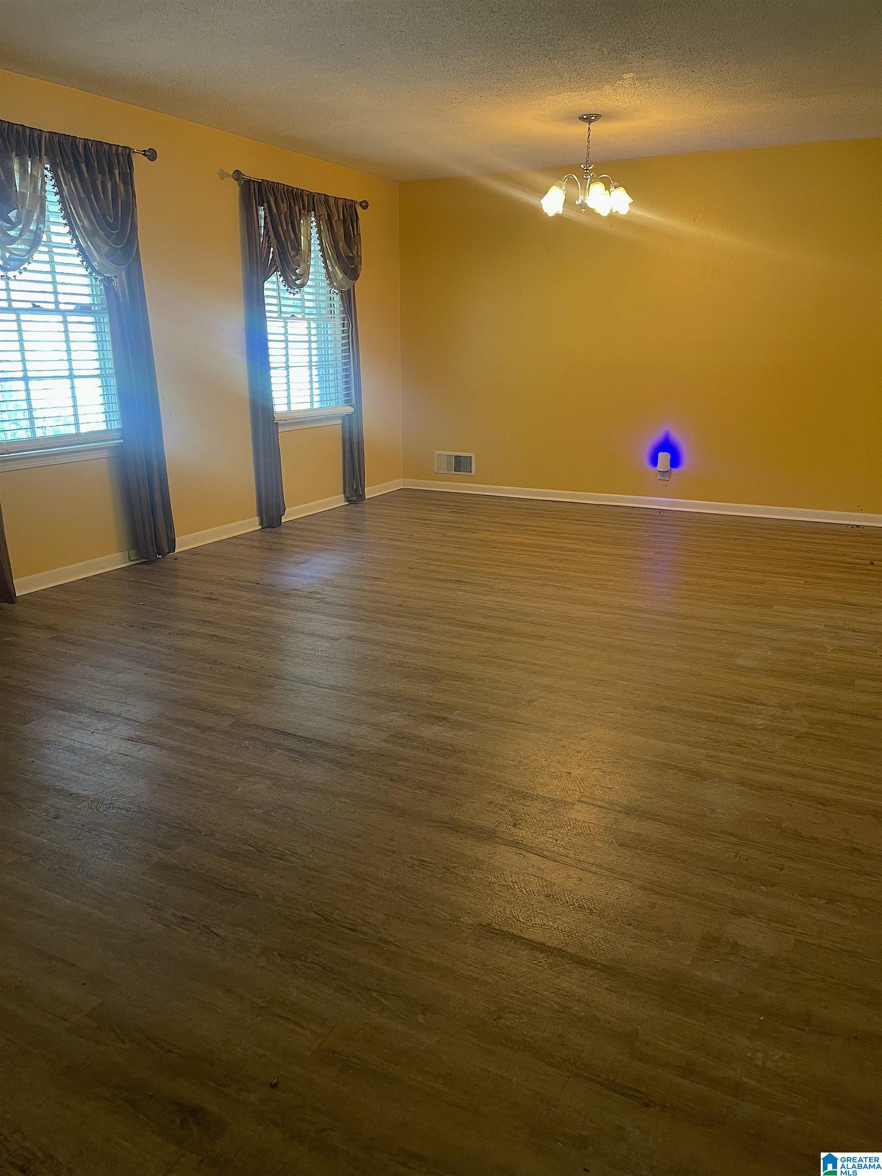 445 Azalea Way Birmingham, AL 35215 - Photo 3 of 16