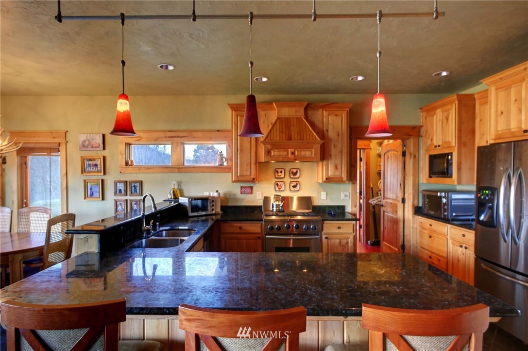 19 Lightning Pine Road Methow, WA 98834 - Photo 12 of 34