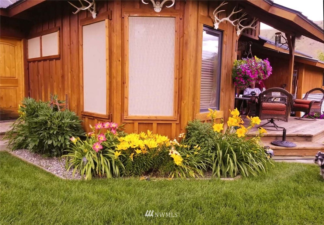 19 Lightning Pine Road Methow, WA 98834 - Photo 25 of 34