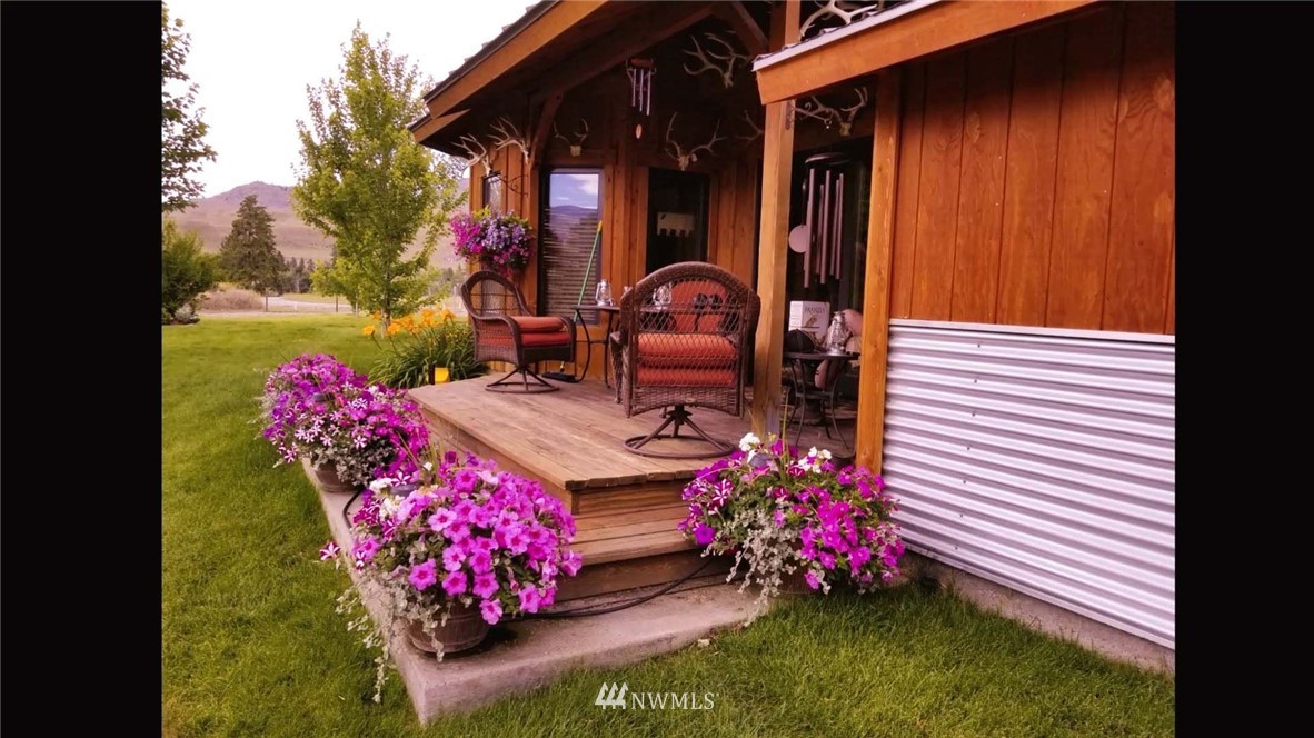19 Lightning Pine Road Methow, WA 98834 - Photo 5 of 34