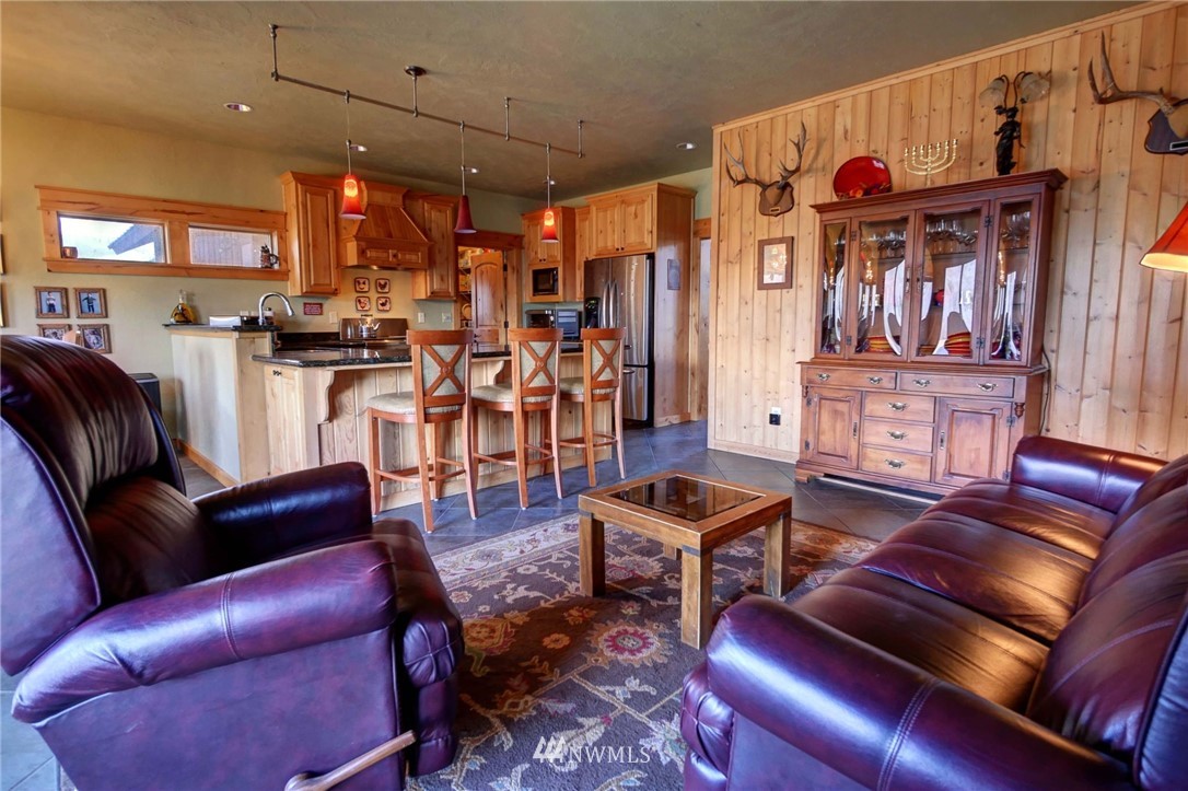 19 Lightning Pine Road Methow, WA 98834 - Photo 7 of 34
