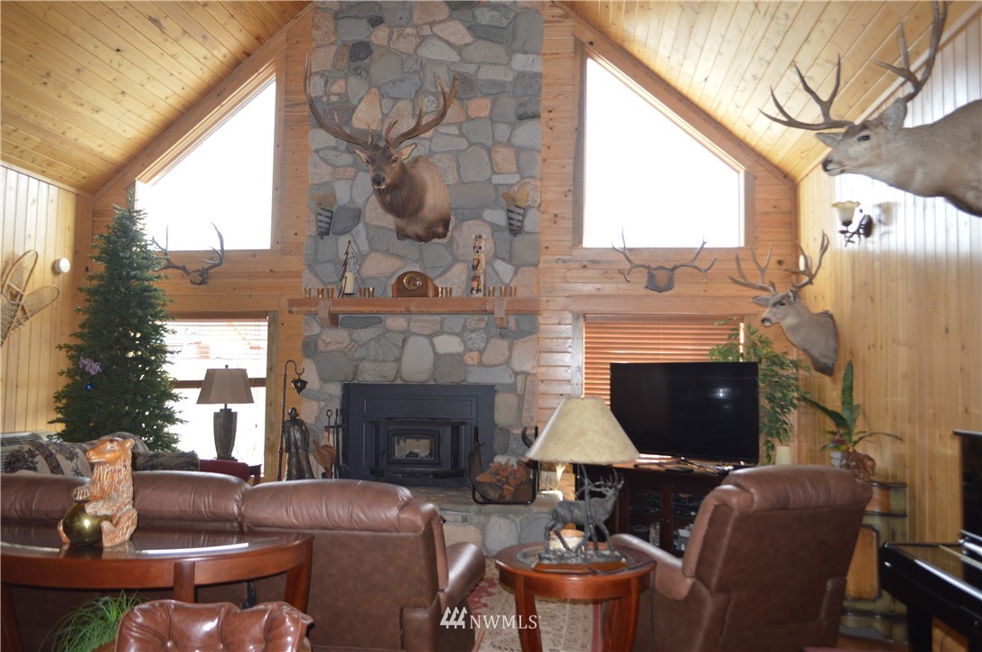 19 Lightning Pine Road Methow, WA 98834 - Photo 8 of 34