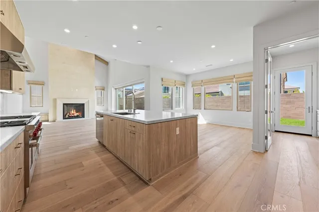 $11,000 | 233 Pinnacle, Irvine, CA 92602