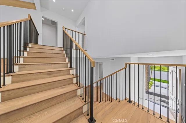 $11,000 | 233 Pinnacle, Irvine, CA 92602