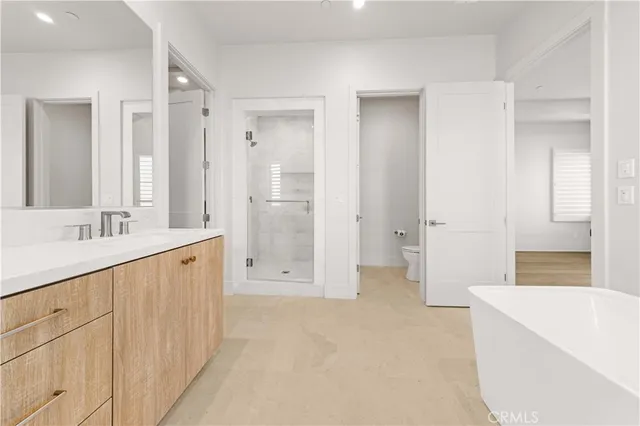 $11,000 | 233 Pinnacle, Irvine, CA 92602