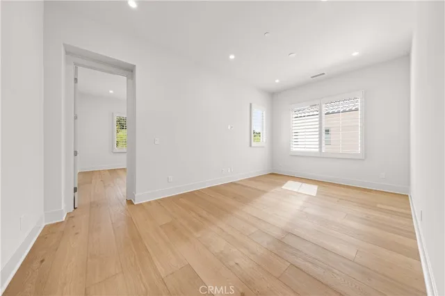 $11,000 | 233 Pinnacle, Irvine, CA 92602