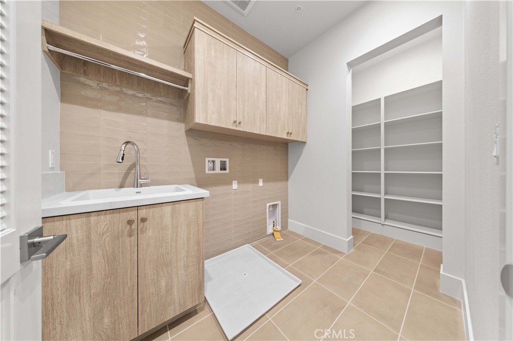 233 Pinnacle Irvine, CA 92602 - Photo 42 of 64