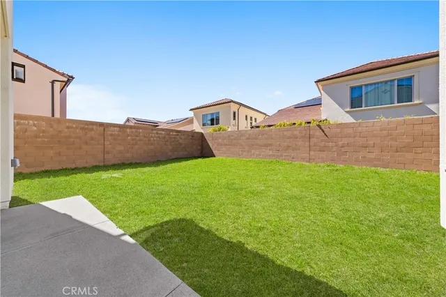 $11,000 | 233 Pinnacle, Irvine, CA 92602