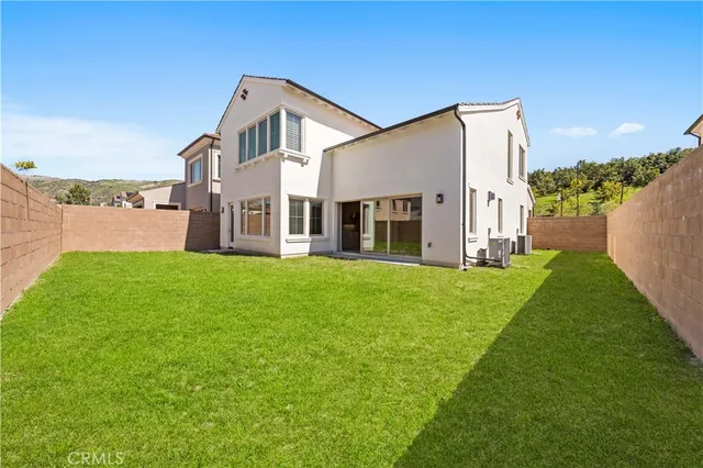 $11,000 | 233 Pinnacle, Irvine, CA 92602