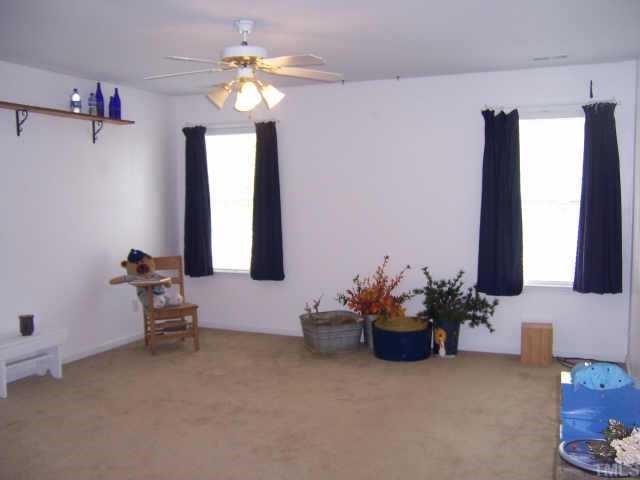 5632 Keowee Way Raleigh, NC 27616 - Photo 5 of 8 Large secondary bedroom/ bonus