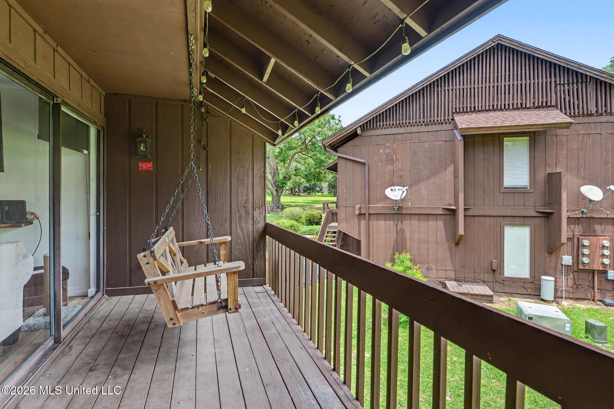207 Molokai, Unit B Diamondhead, MS 39525 - Photo 18 of 39 018