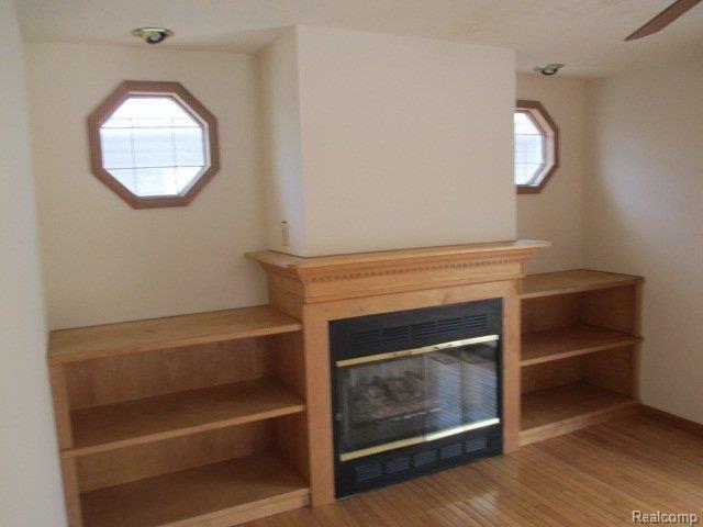 48515 Callens Road New Baltimore, MI 48047 - Photo 6 of 11 2013-03-20 11.54.52.jpg