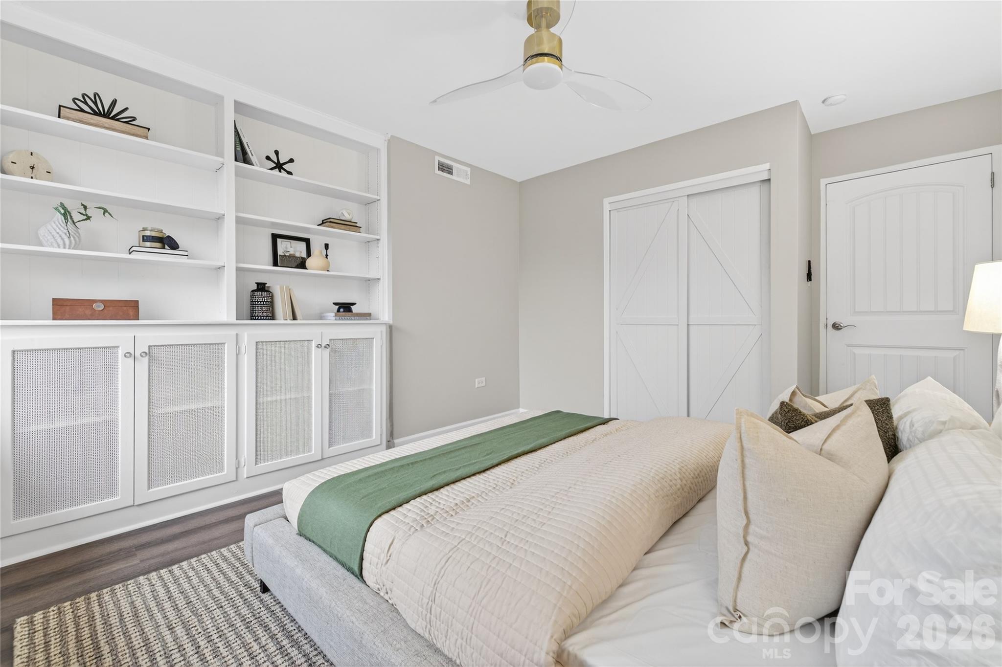 1300 Queens Road, Unit 409 Charlotte, NC 28207 - Photo 13 of 37 Gallery Image 13